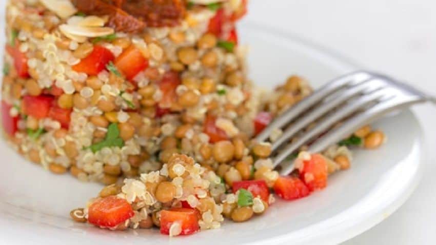 receta de ensalada de lentejas con quinoa